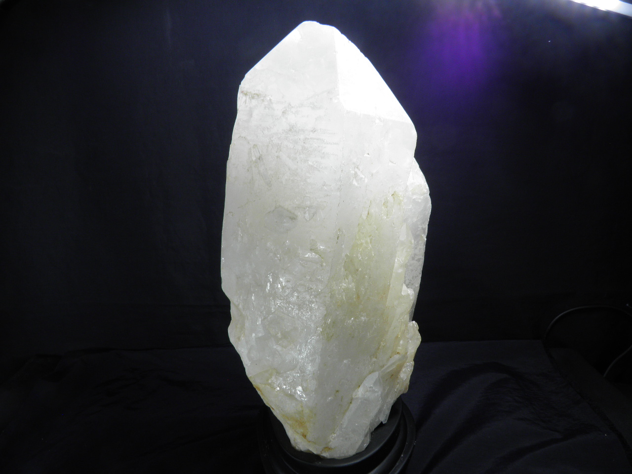 대성당 석영 (cathedral quartz)