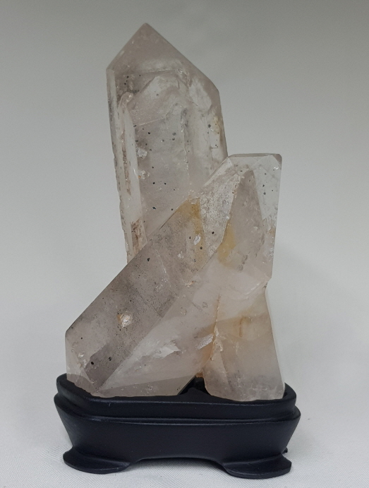 더블 터미네이트 쿼츠(Double-Terminated Quartz)